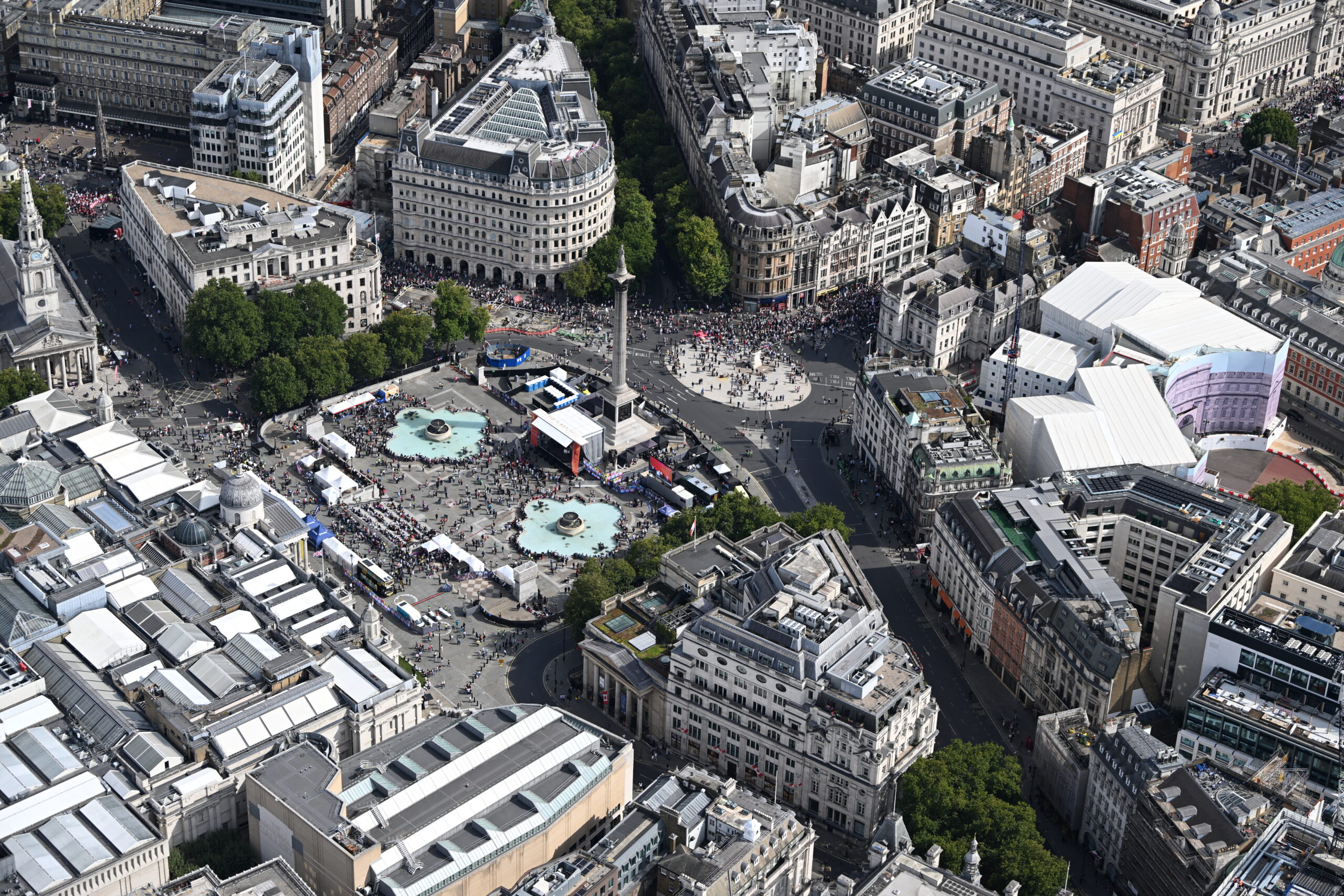 trafalgar-square